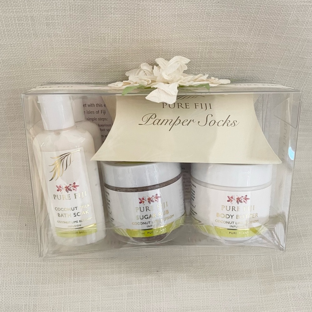 NIB Pure Fiji Pedicure Kit